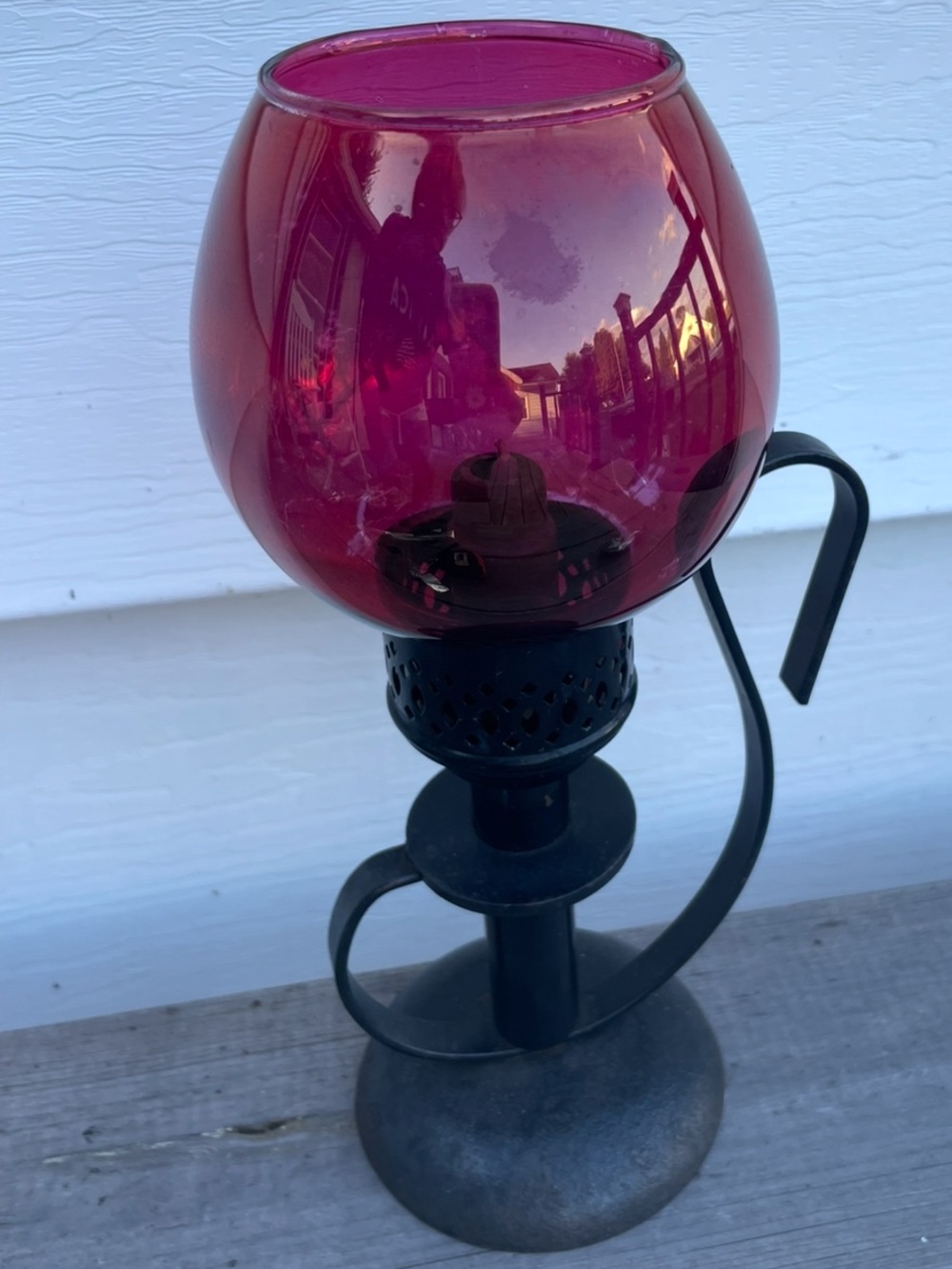 ANTIQUE MASON CANDLELIGHT CO BLACK CAST IRON RED HURRICANE SHADE CANDLEHOLDER